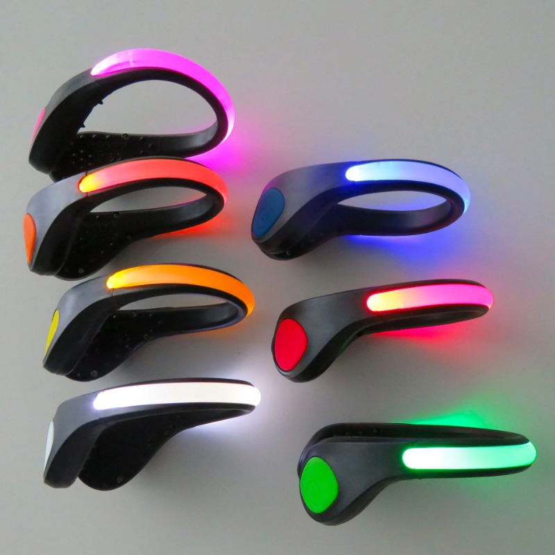 Nuova Luce a Clip per Scarpe L - Running Gear Usa recensione e prezzo